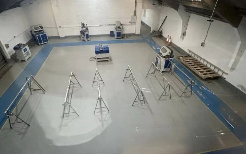 Turnkey Double Glazing Factory – Complete Production Line & Modern Offices, Barkingside, London